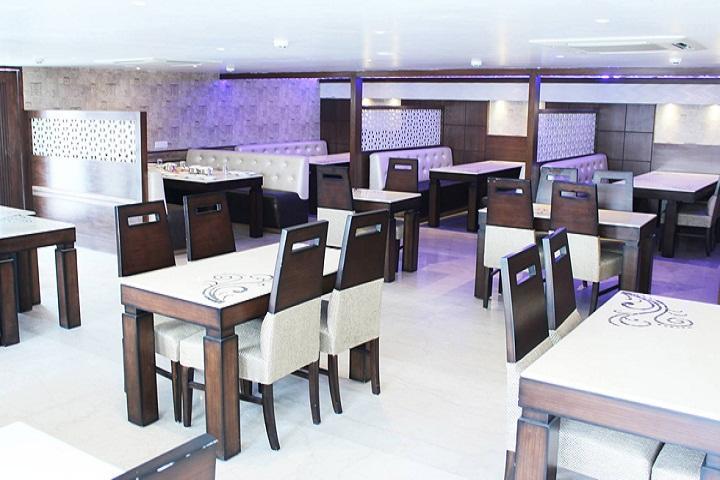 Hotel Opulence Pathānkot Kültér fotó