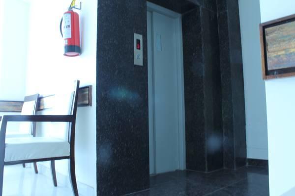 Hotel Opulence Pathānkot Kültér fotó
